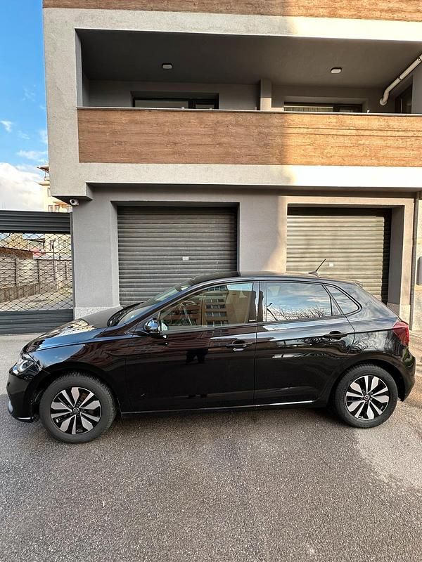 Gebraucht VW Polo Move 95 PS (69 kW) 2024 Schwarz Kleinwagen