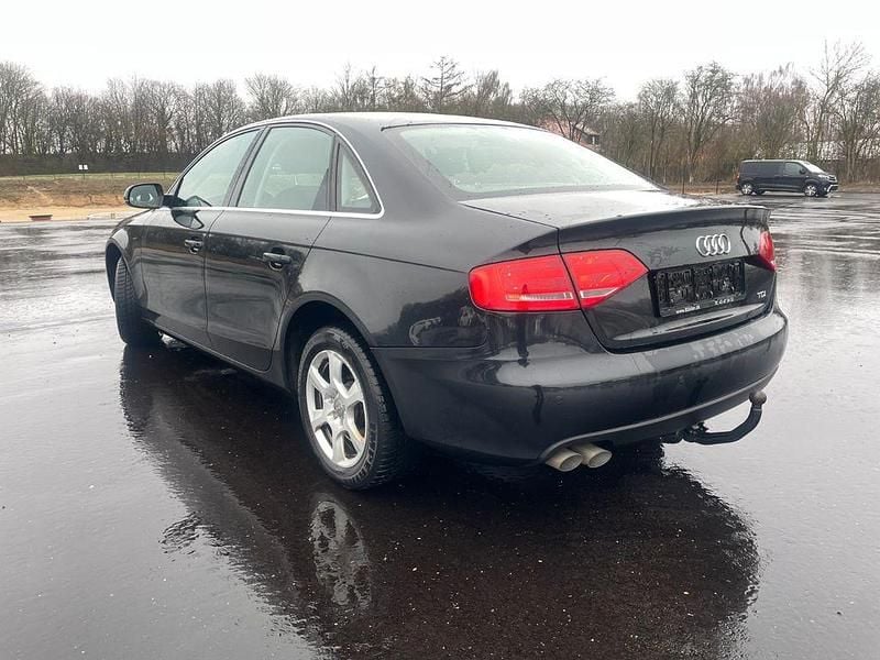 Brugt Audi A4 Attraction 170 HK (125 kW) 2011 Sort Sedan