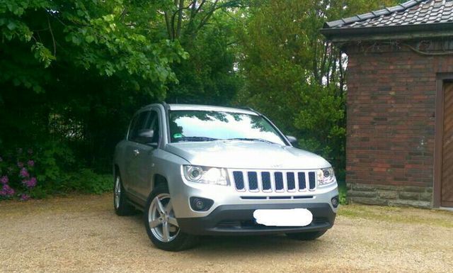 Gebraucht Jeep Compass 136 PS (100 kW) 2012 Grau SUV