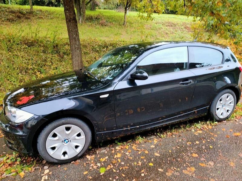 Schwarz Gebraucht 2008 BMW 118 Kleinwagen | 2.999 € (Superpreis) - Bild 1/4