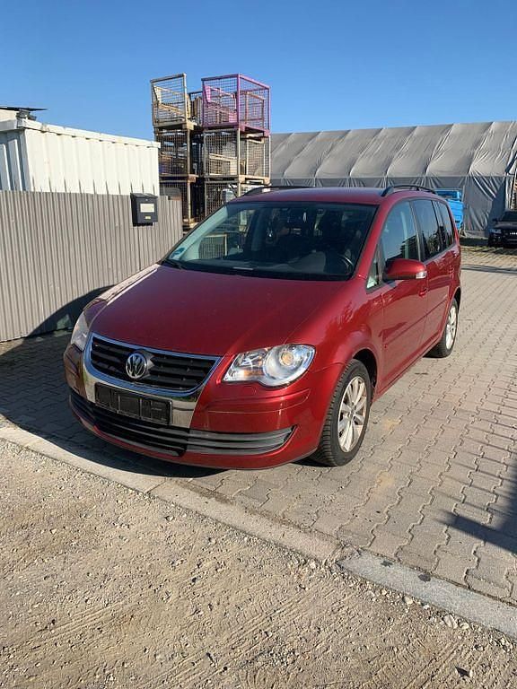 Orange Gebraucht 2008 VW Touran Trendline Van / Kleinbus | 1.500 € - Bild 1/4