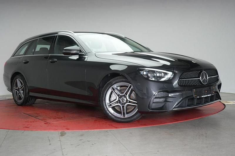 Gebraucht Mercedes E300 AMG 194 PS (142 kW) 2023 Grau Limousine