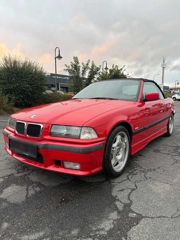 Rot Gebraucht 1997 BMW 320 Cabriolet Cabrio | 10.499 € (Fairer Preis) - Bild 1/4