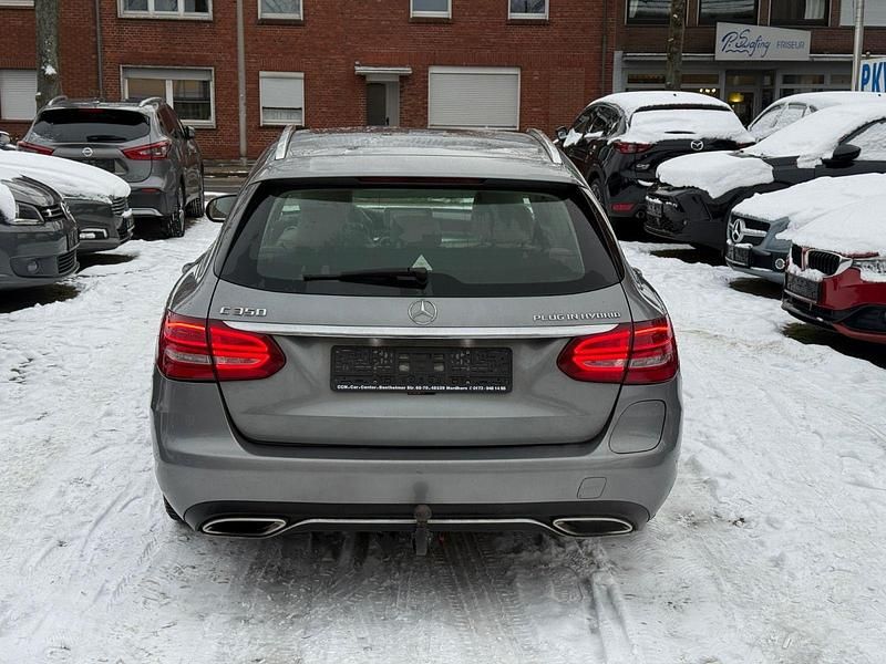 Gebraucht Mercedes C350e 211 PS (155 kW) 2015 Silber Kombi