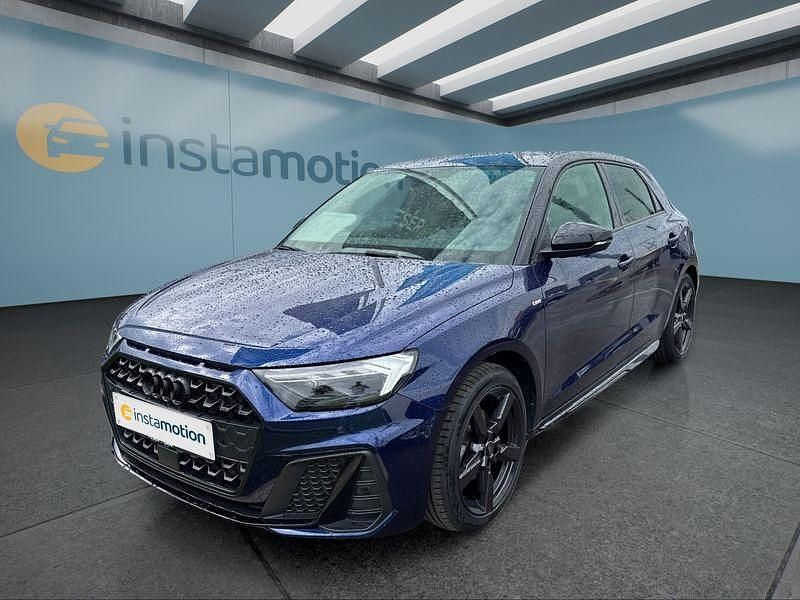 Blau Gebraucht 2024 Audi A1 Sportback Kleinwagen | 25.649 € (Fairer Preis) - Bild 1/4