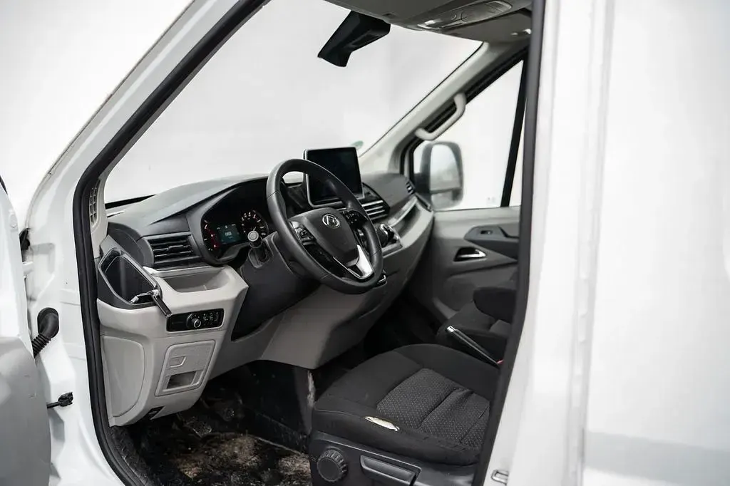 Gebraucht Maxus V90 144 PS (105 kW) 2022 Weiß Van