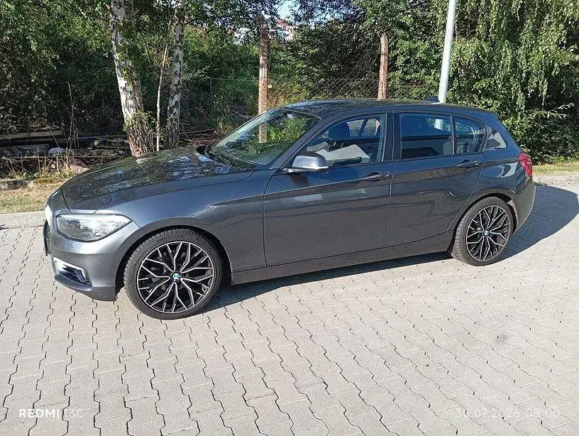 Gebraucht BMW 120 Urban Line 190 PS (139 kW) 2016 Grau Kleinwagen