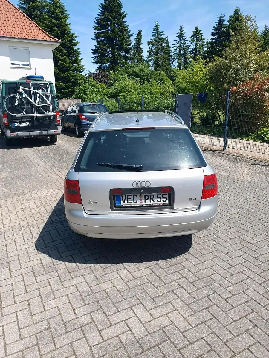 Używany Audi A6 170 KM (125 kW) 1999 Srebrny Kombi