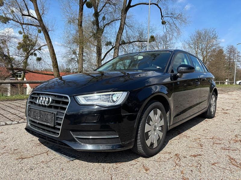 Gebraucht Audi A3 Attraction 122 PS (89 kW) 2013 Schwarz Kombi