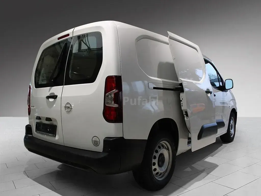 Gebraucht Opel Combo 110 PS (80 kW) 2021 Weiß Van / Kleinbus
