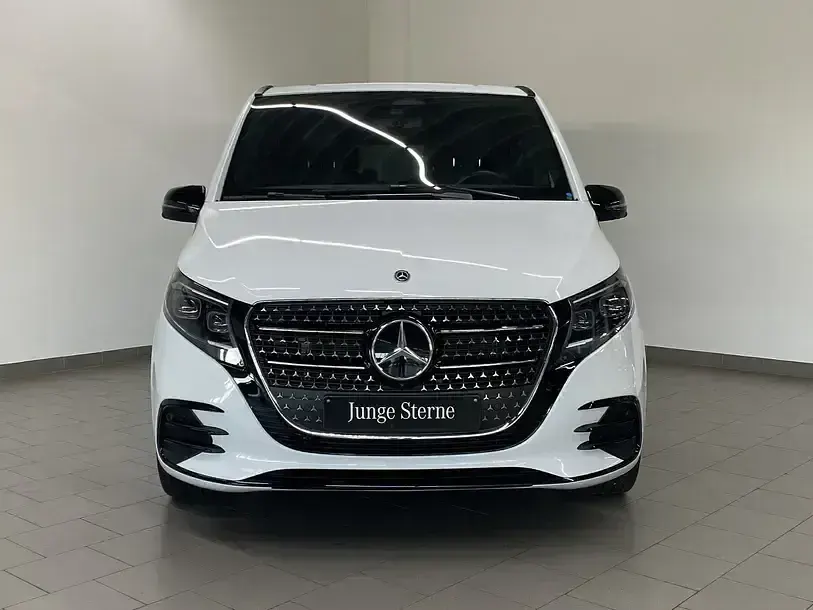 Gebraucht Mercedes V300 AMG 237 PS (174 kW) 2025 Bergkristallweiß Van / Kleinbus