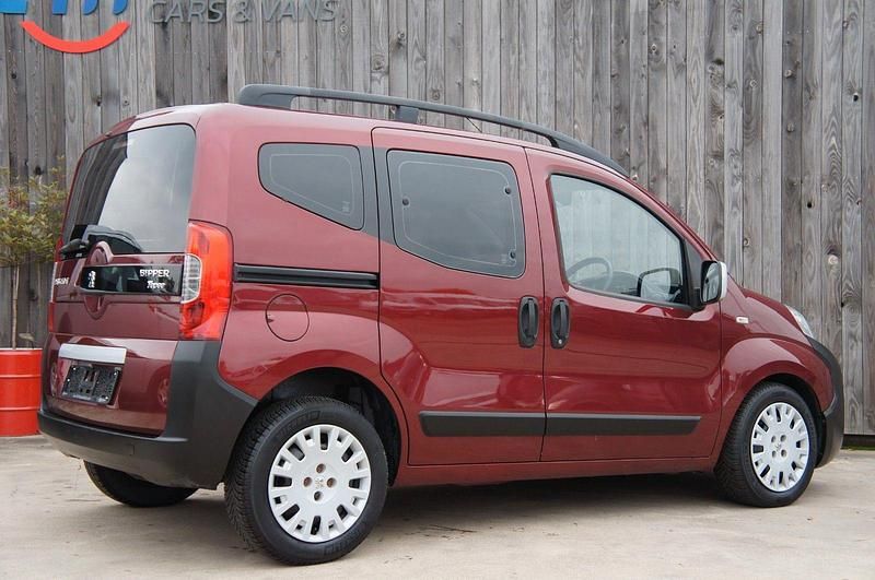 Gebraucht Peugeot Bipper 75 PS (55 kW) 2012 Rot Van / Kleinbus