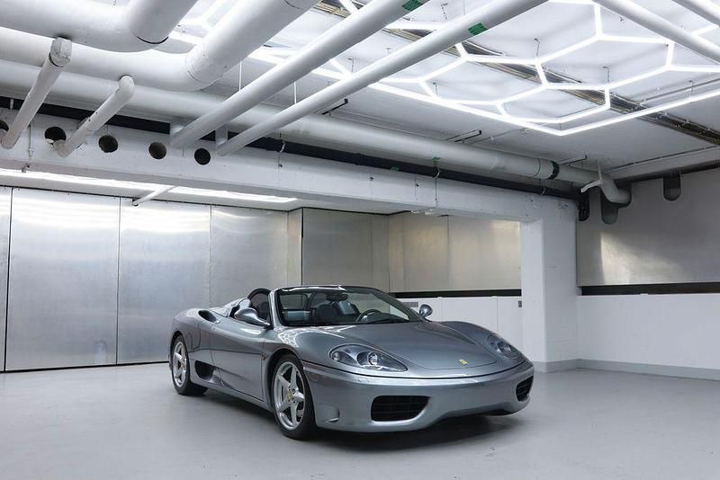 Second-hand Ferrari 360 400 CP (294 kW) 2004 Gri Cabrio