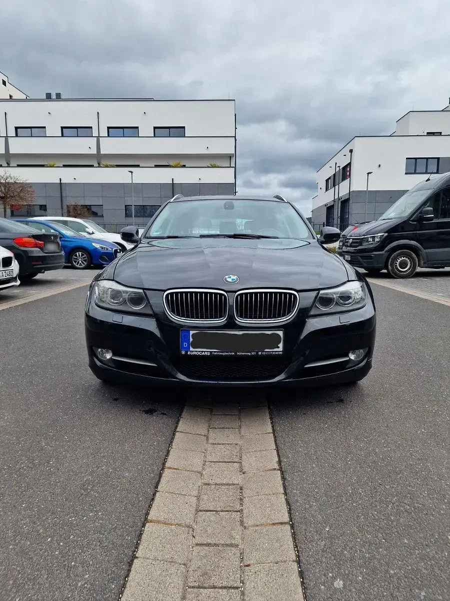 Usata BMW 320 184 CV (135 kW) 2012 Nero Station wagon