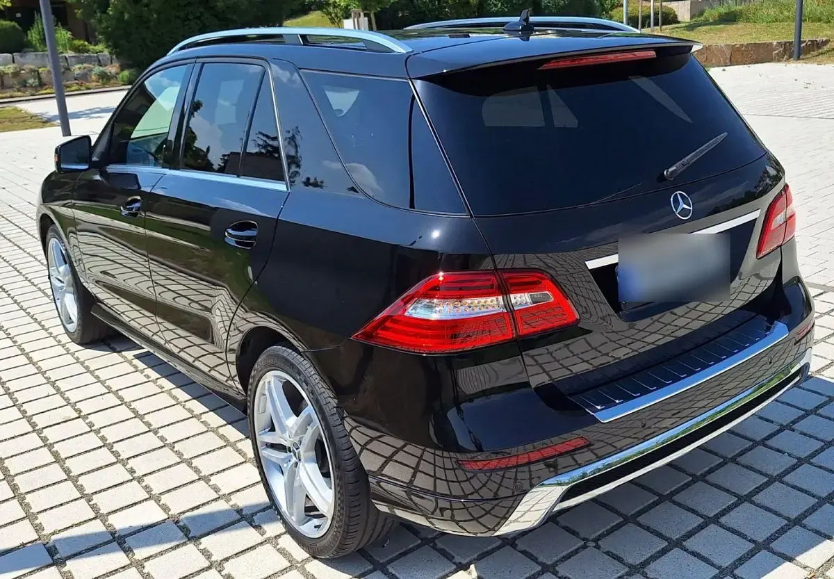 Gebraucht Mercedes ML350 AMG 258 PS (189 kW) 2012 Schwarz SUV