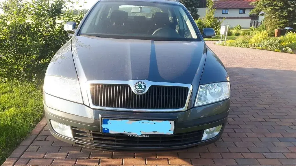 Gebraucht Skoda Octavia Ambiente 105 PS (77 kW) 2008 Kombi