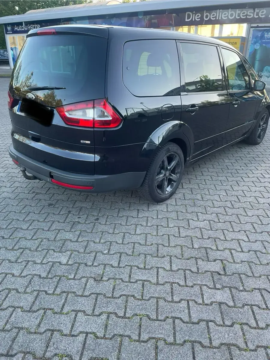 Używany Ford Galaxy 140 KM (102 kW) 2006 Czarny Minivan
