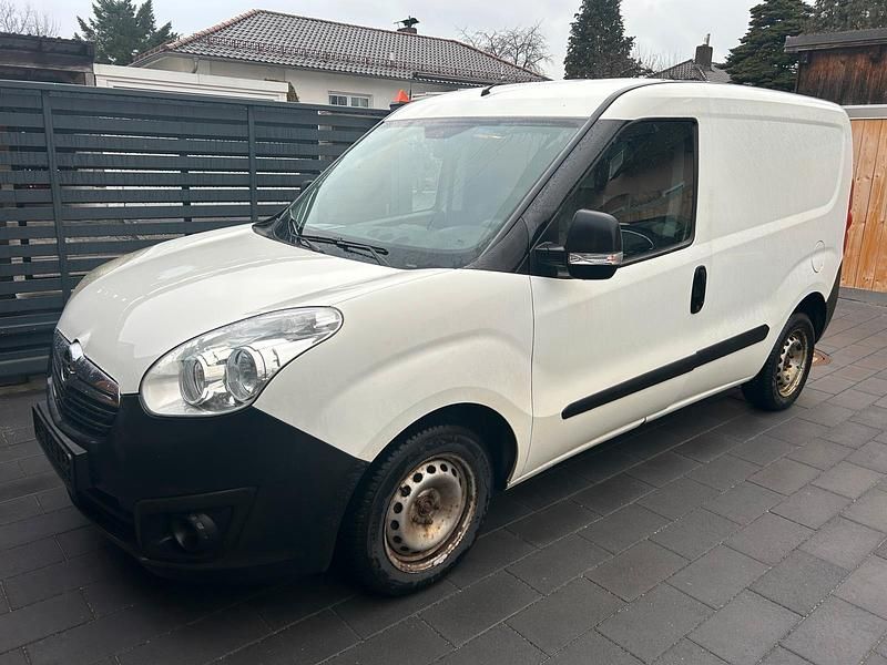 Gebraucht Opel Combo 90 PS (66 kW) 2013 Weiß Van / Kleinbus