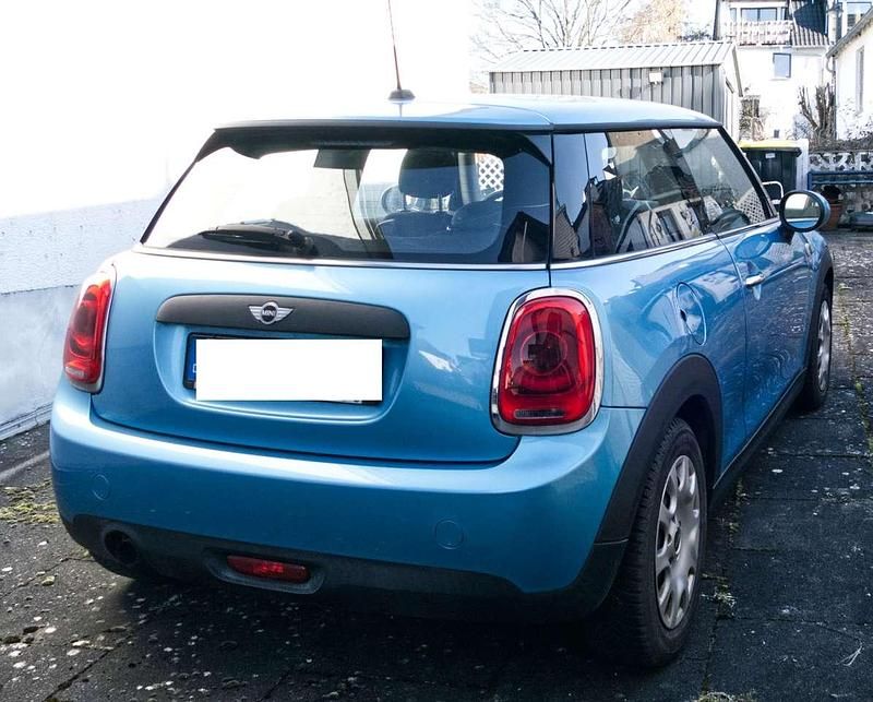 Usata Mini ONE 102 CV (75 kW) 2017 Blu Utilitaria