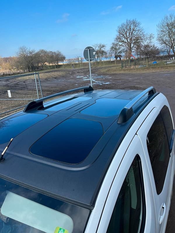 Gebraucht Citroën Berlingo 98 PS (72 kW) 2011 Weiß Van / Kleinbus