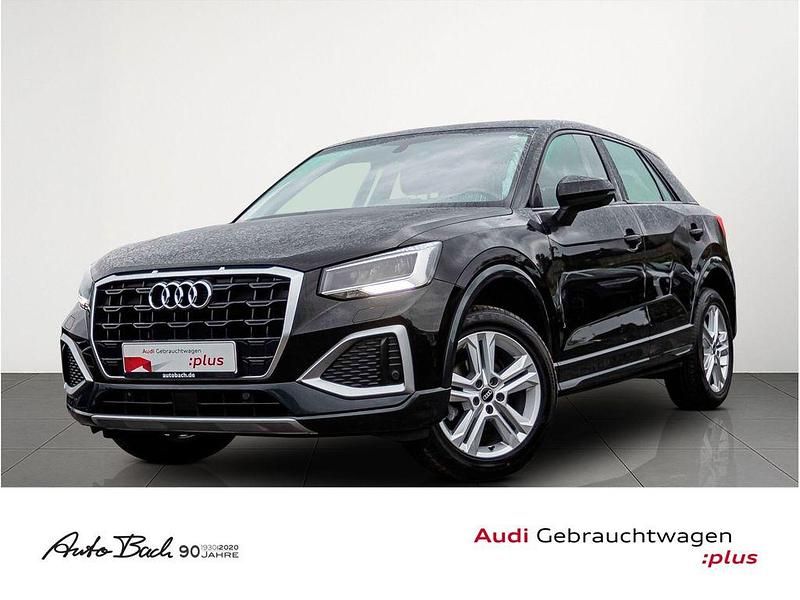 Schwarz (mythosschwarz metallic) Gebraucht 2021 Audi Q2 Advanced Plus SUV | 20.970 € (Guter Preis) - Bild 1/4