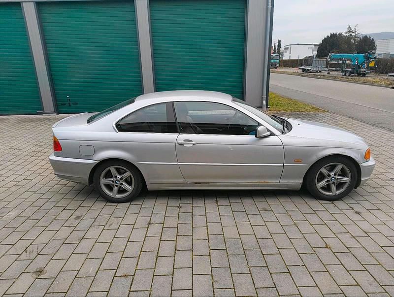 Gebraucht BMW 325 192 PS (141 kW) 2000 Silber Coupé