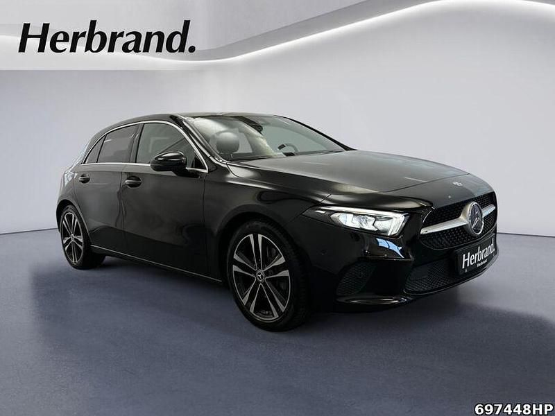 Gebraucht Mercedes A220 Progressive 190 PS (139 kW) 2019 Unilack nachtschwarz Limousine