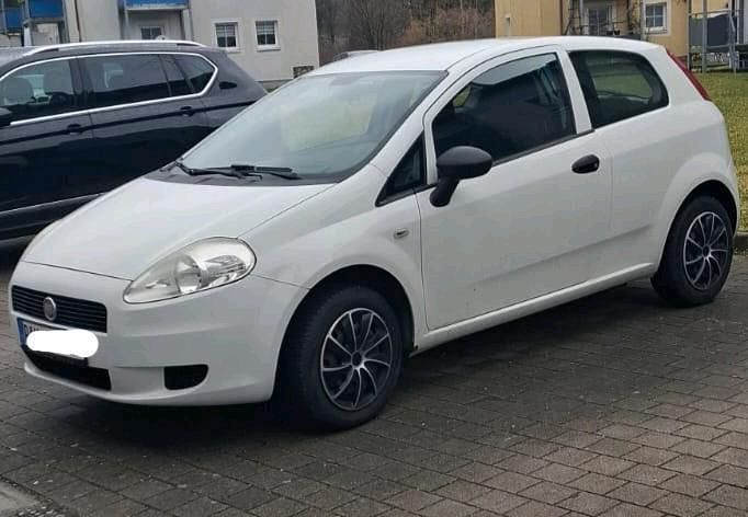 Gebraucht Fiat Punto 69 PS (50 kW) 2011 Weiß Kleinwagen
