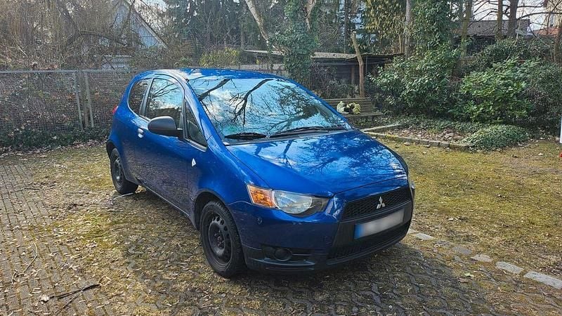 Second-hand Mitsubishi Colt 95 CP (69 kW) 2009 Albastru Hatchback