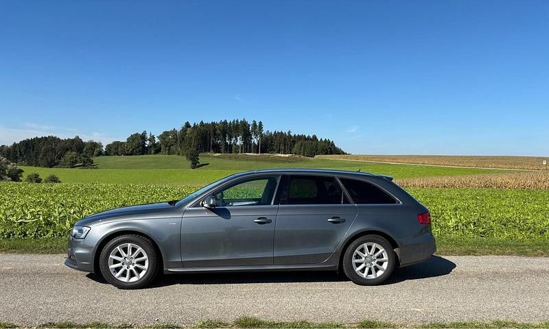 Grau Gebraucht 2014 Audi A4 S-Line Kombi | 10.300 € (Fairer Preis) - Bild 1/4