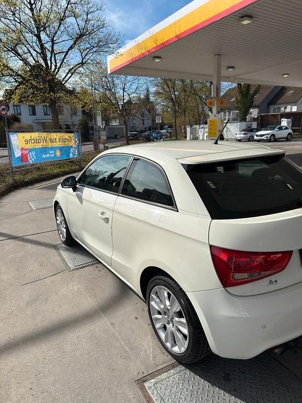 Gebraucht Audi A1 120 PS (88 kW) 2011 Kleinwagen