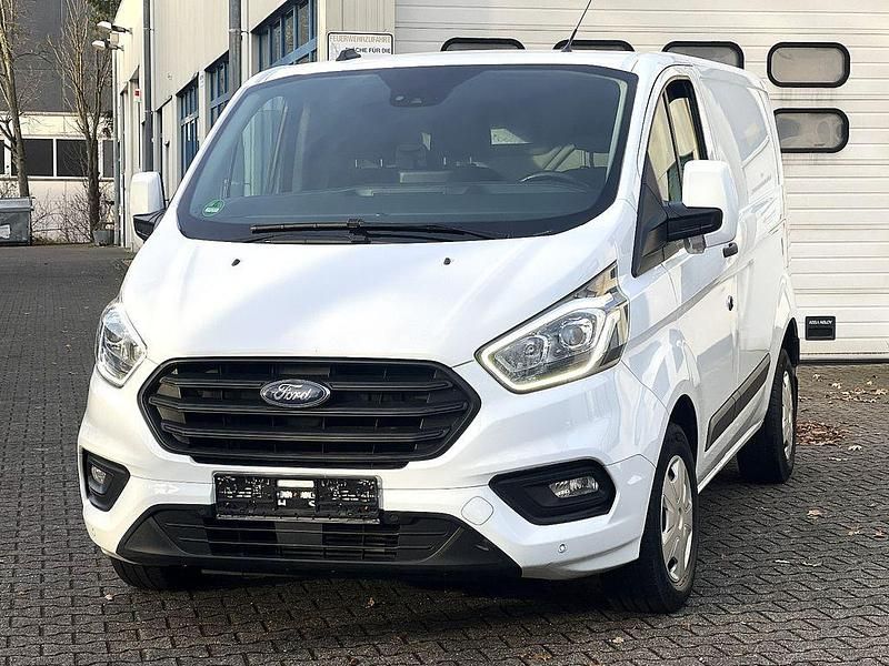 Gebraucht Ford Transit Custom Trend 131 PS (96 kW) 2020 Weiß Van / Kleinbus