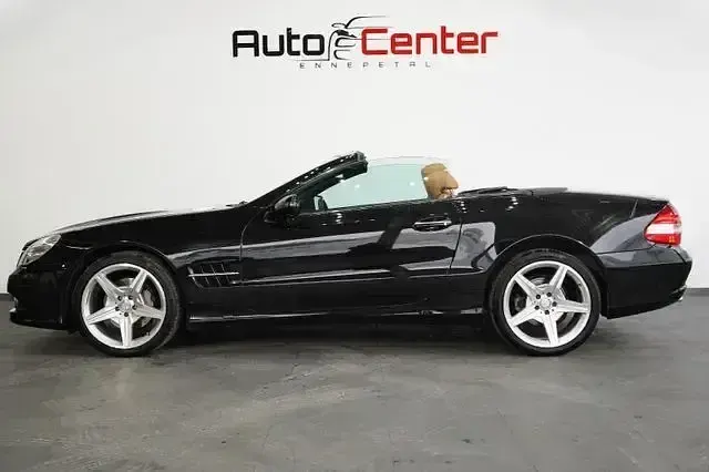 Gebraucht Mercedes SL300 231 PS (169 kW) 2010 Schwarz Cabrio