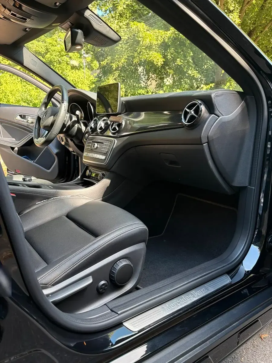 Gebraucht Mercedes GLA250 Style 211 PS (155 kW) 2019 Schwarz SUV