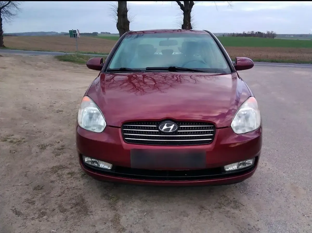 Gebraucht Hyundai Accent 97 PS (71 kW) 2006 Rot Kleinwagen
