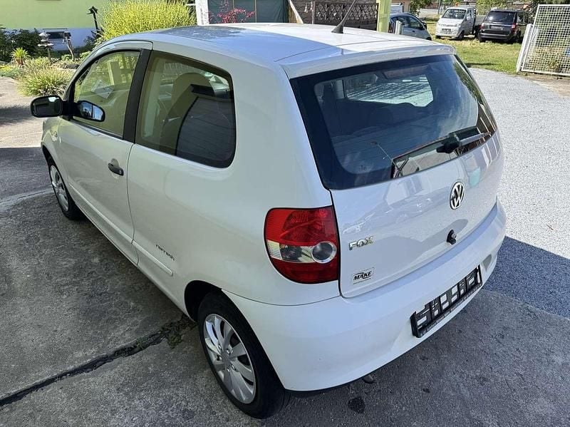 Gebraucht VW Fox Refresh 54 PS (39 kW) 2009 Ibisweiß Kleinwagen