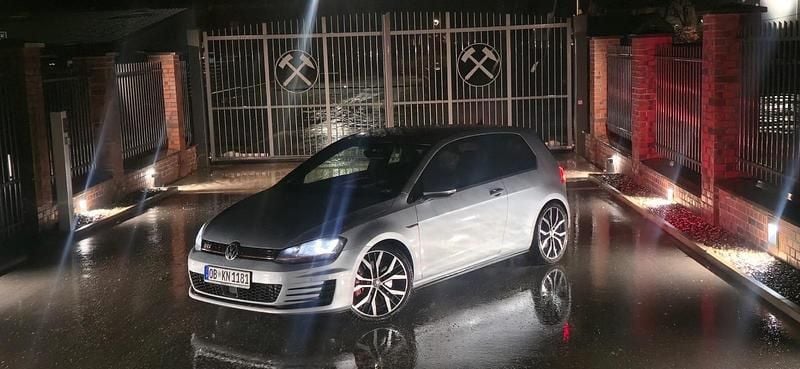 Silber Gebraucht 2014 VW Golf VII GTI Kleinwagen | 13.500 € (Fairer Preis) - Bild 1/4