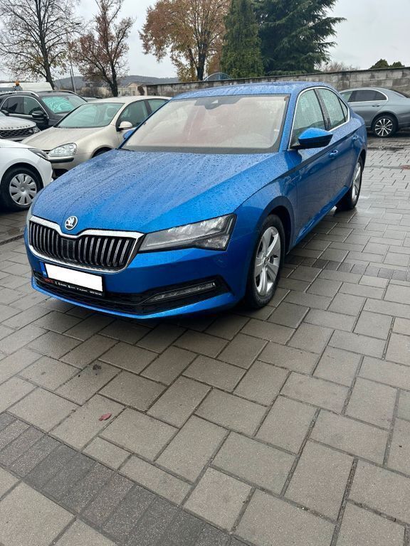 Blau Gebraucht 2020 Skoda Superb Style Limousine | 17.900 € (Fairer Preis) - Bild 1/4