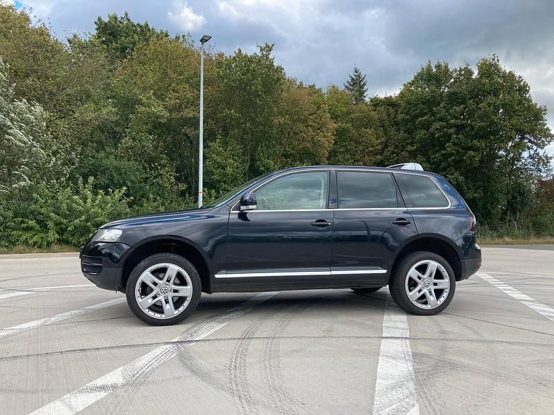 Schwarz Gebraucht 2006 VW Touareg SUV | 6.950 € (Fairer Preis) - Bild 1/4