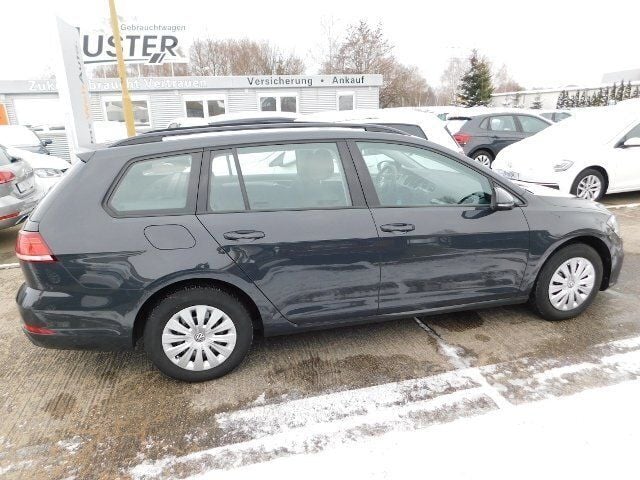 Gebraucht VW Golf VII Trendline 110 PS (80 kW) 2017 Grau Kombi