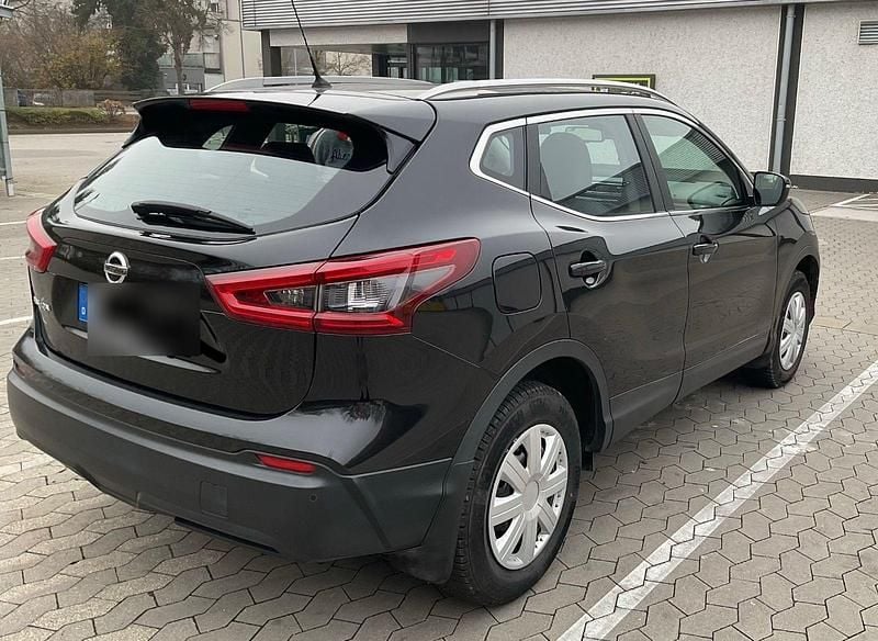 Schwarz Gebraucht 2019 Nissan Qashqai Acenta SUV | 12.800 € (Superpreis) - Bild 1/4