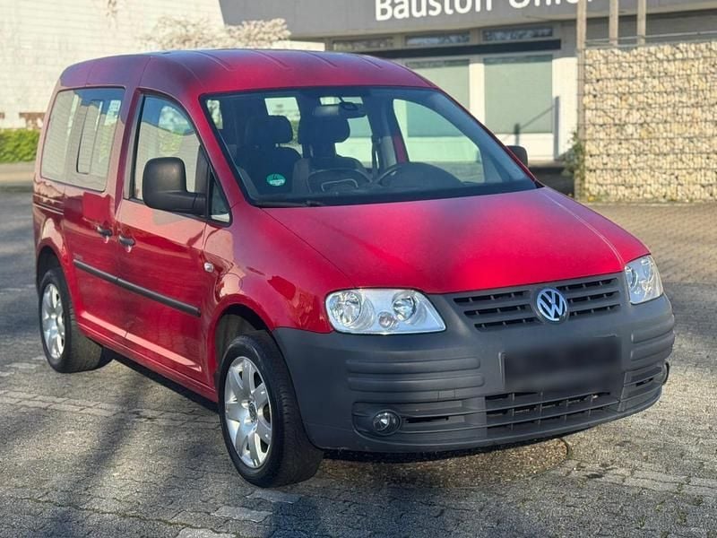 Gebraucht VW Caddy 102 PS (75 kW) 2010 Rot Van / Kleinbus