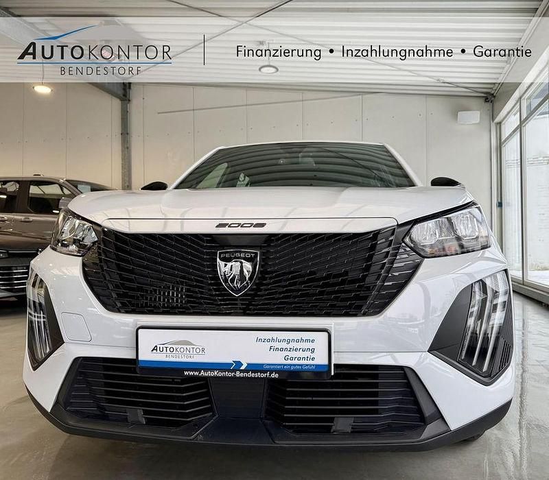 Gebraucht Peugeot 2008 Active 101 PS (74 kW) 2023 Schwarz SUV