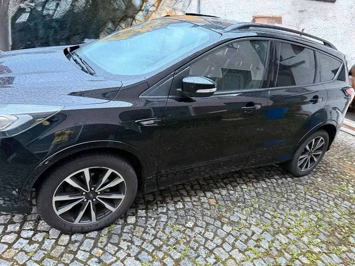 Gebraucht Ford Kuga ST 150 PS (110 kW) 2019 Schwarz SUV