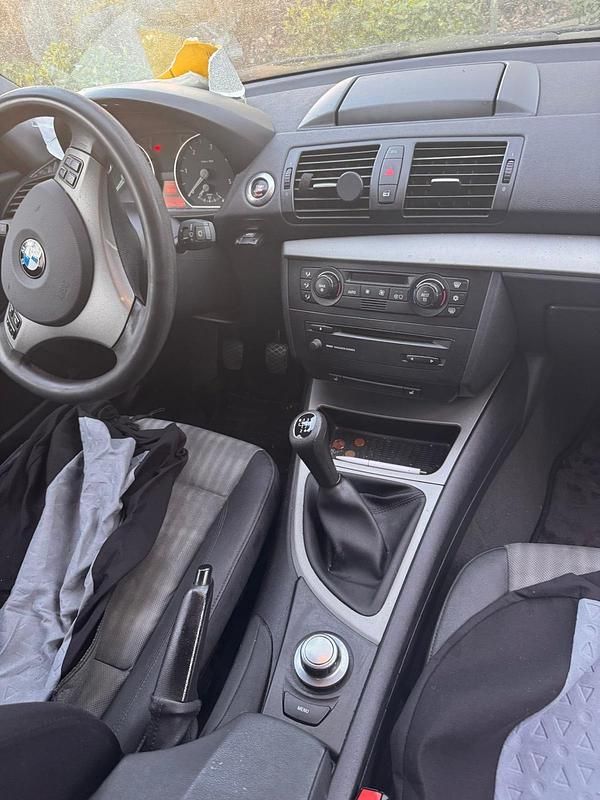 Gebraucht BMW 118 122 PS (89 kW) 2004 Grau Kleinwagen