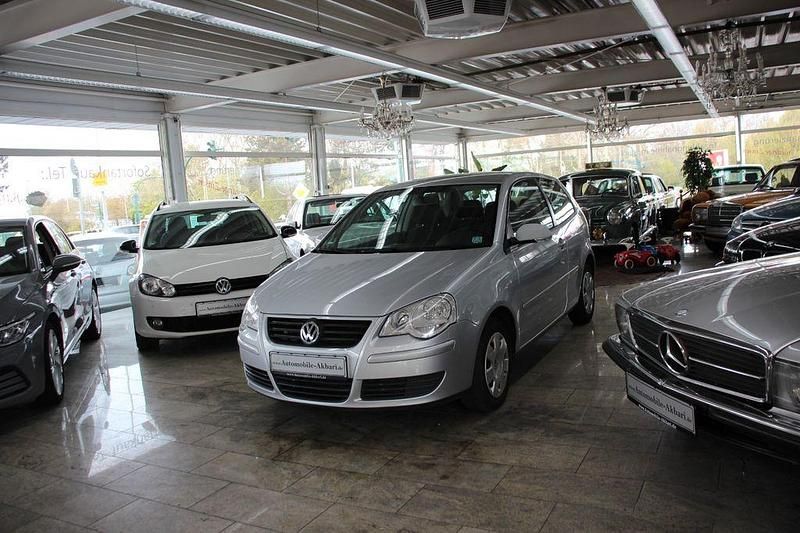 Gebraucht VW Polo Comfortline 75 PS (55 kW) 2006 Silber Kleinwagen