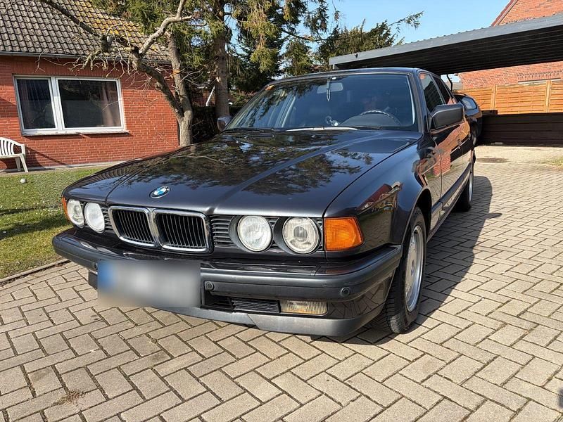 Gebraucht BMW 730 218 PS (160 kW) 1992 Schwarz Limousine