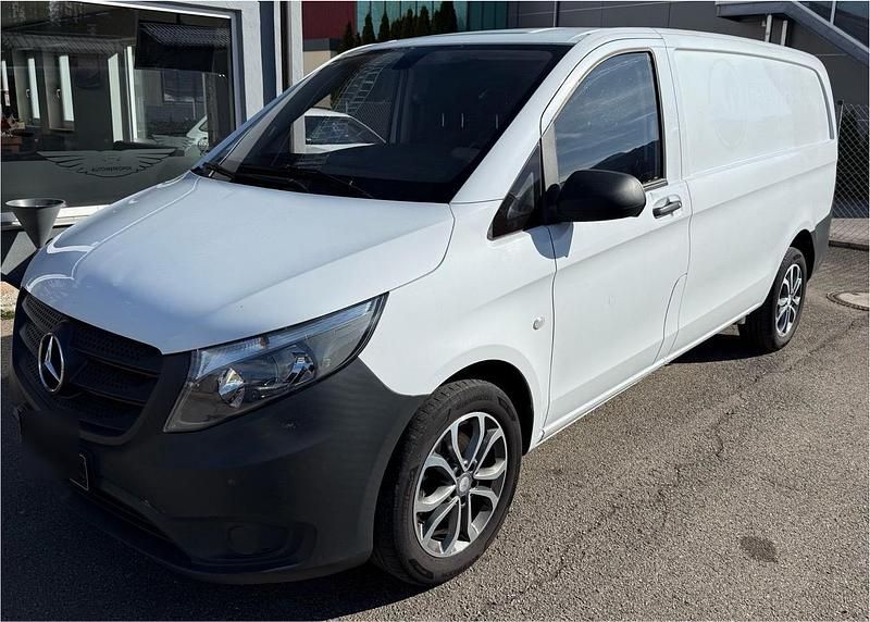 Gebraucht Mercedes Vito 114 PS (83 kW) 2015 Weiß Van