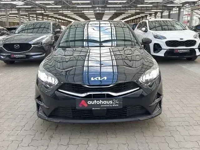 Gebraucht Kia Ceed Platinum 160 PS (117 kW) 2022 Schwarz Kleinwagen