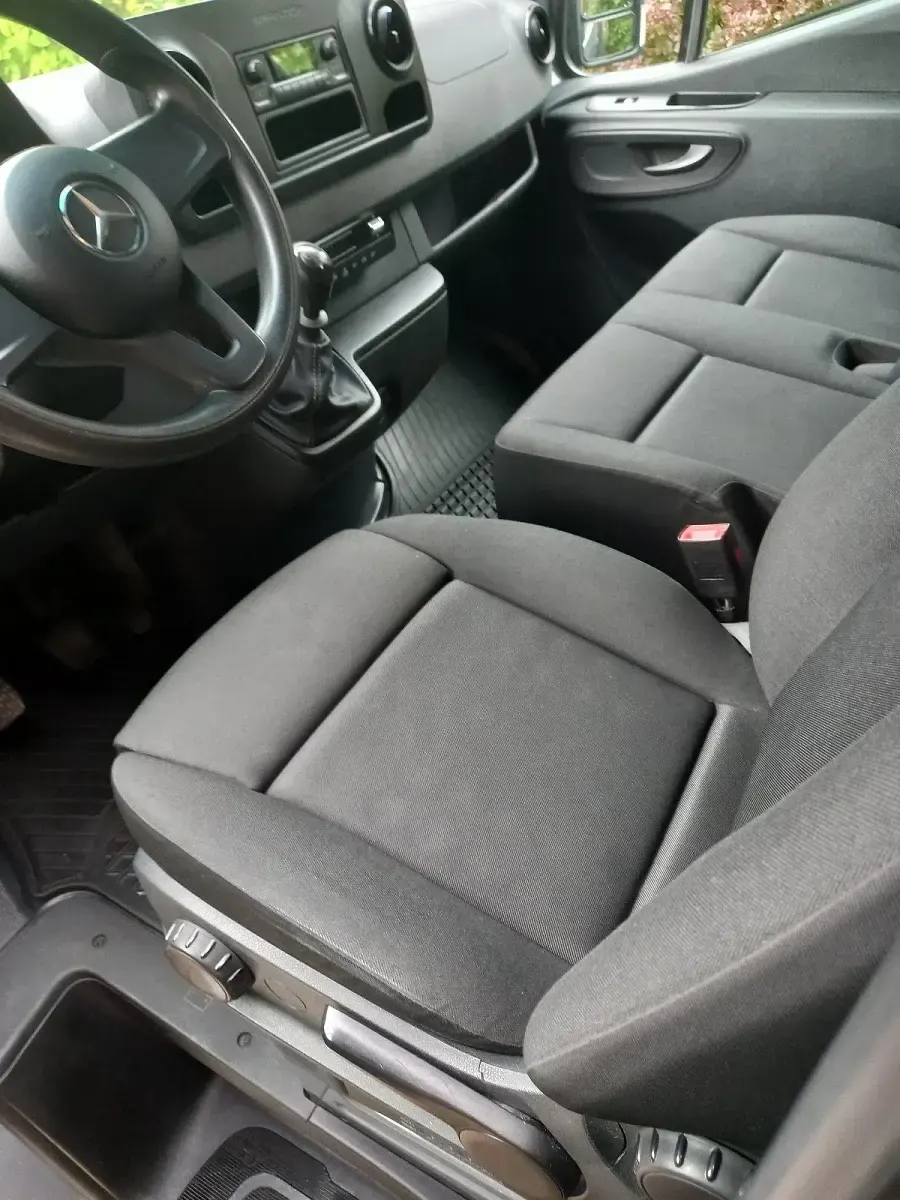 Gebraucht Mercedes Sprinter 114 PS (83 kW) 2020 Grau Van